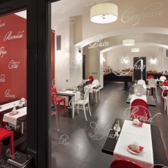 Red and Blue Design Hotel Prague - Bild 19
