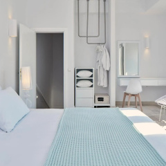 Aqua Blue Hotel thumbnail 7