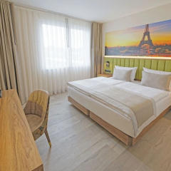 Friends Hotel Düsseldorf Airport - Bild 4