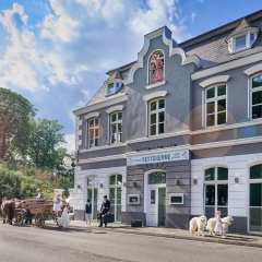 Stuckhotel Fettehenne - Bild 1