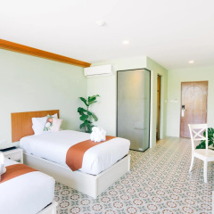 ROYAL PINEAPPLE HOTEL | A Welcome to Wealth and Good Fortune - Bild 4