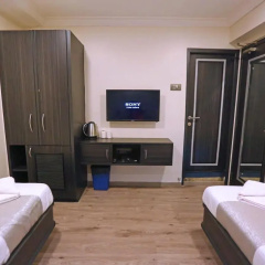 Gulf Hotel Colaba thumbnail 29