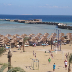 Titanic Beach - Families and Couples only - Bild 15