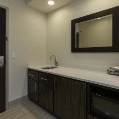 Hampton Inn & Suites Bend thumbnail 22