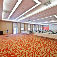 WOW Airport Hotel - Bild 13