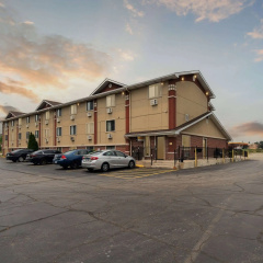 Super 8 by Wyndham Kenosha/Pleasant Prairie thumbnail 11