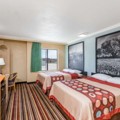 Super 8 by Wyndham Midland thumbnail 5