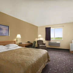 Four Seasons Inn thumbnail 9
