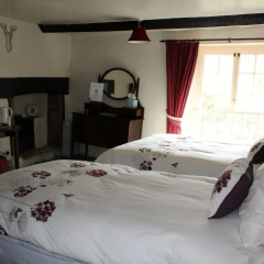 Yallands Farmhouse thumbnail 6