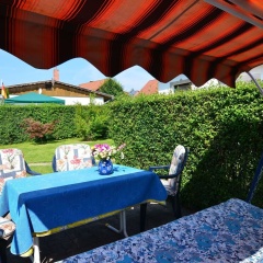 Lovely Holiday Home With Terrace, Garden, Awning, Heating - Bild 5