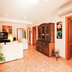 Cosy Finca With big Private Swimming Pool Very Centrally Located on the Island - Bild 7