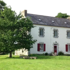 The Old Farmhouse thumbnail 4