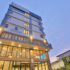 The Sixteenth Naiyang Beach Hotel - Bild 1
