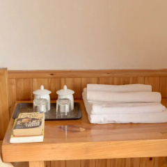 Yangshuo Dahuwai Camps Hotel thumbnail 1