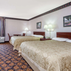 Super 8 by Wyndham Evansville North thumbnail 4