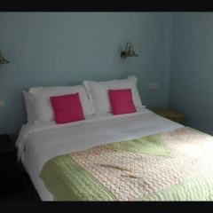 The Roebuck Inn thumbnail 5