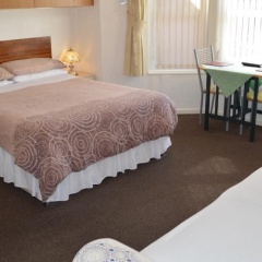 Marlborough Court Holiday Apartments thumbnail 2