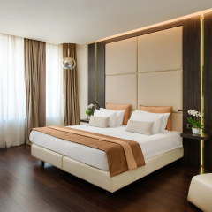 The Square Hotel thumbnail 16
