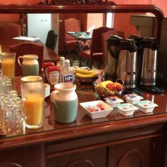 Royal Crown Guest House thumbnail 10