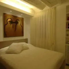 BDB Flats by the Spanish steps thumbnail 2