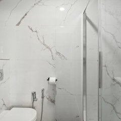 STH Sutherland Avenue Apartment thumbnail 3