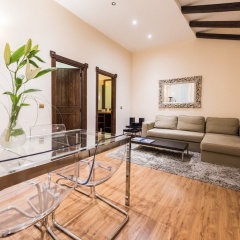 Downtown Jacuzzi - MADFlats Collection - Bild 11