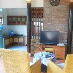 Wooden House Holiday Rental thumbnail 4