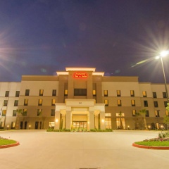 Hampton Inn & Suites by Hilton Houston North IAH thumbnail 1