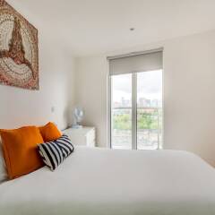 Отель Chic Apartment in Manchester near Old Trafford Великобритания, Солфорд - отзывы, цены и фото номеров - забронировать отель Chic Apartment in Manchester near Old Trafford онлайн фото 12