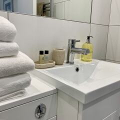 Отель Clyde Waterfront Apartments Великобритания, Глазго - отзывы, цены и фото номеров - забронировать отель Clyde Waterfront Apartments онлайн ванная фото 2