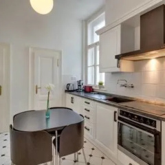 Old town square premium apartments - Bild 18