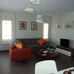 Violeta Apartments thumbnail 4