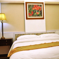 The Carmelence Lodge thumbnail 3