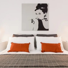 Hintown - Marina's White Apartment thumbnail 6