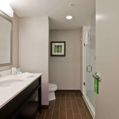 Hampton Inn & Suites by Hilton Toronto Markham thumbnail 9