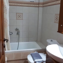 Antonia House thumbnail 11