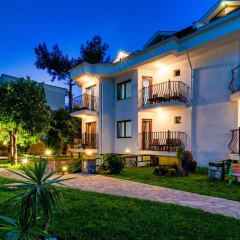 Ata Lagoon Beach Hotel