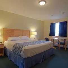 Red Barn Motel thumbnail 12