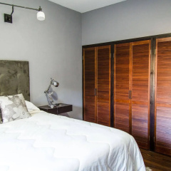 New Kingston Apartment at The Palms thumbnail 16