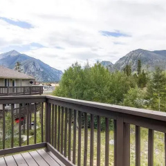 Two-Bedroom Townhome 103F at The Pointe thumbnail 7