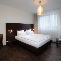 Premier Inn Berlin City Spittelmarkt - Bild 6