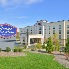 Hampton Inn & Suites California University-Pittsburgh thumbnail 1