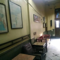 Broadway Hotel thumbnail 12