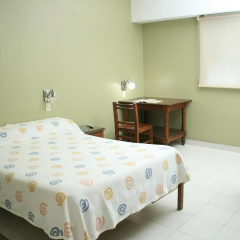 Hotel Y Aparthotel Colon thumbnail 2