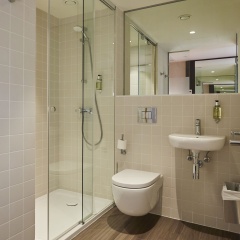easyHotel Barcelona Fira - Bild 20