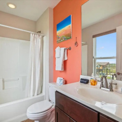 Sunny Beach Sandcastle Cottage by Ryson Vacation Rentals thumbnail 7
