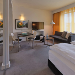 Adina Apartment Hotel Berlin Hackescher Markt thumbnail 7