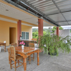 The Royhanna Beach House thumbnail 20