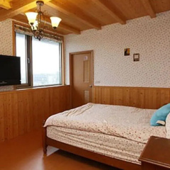Yellow Cat B&B thumbnail 19