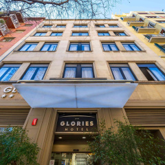 Hotel Glories - Bild 1